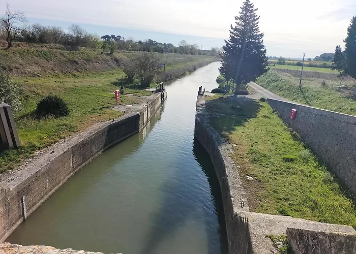 De Charme à 10 Min De Narbonne